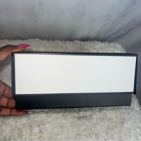 Chanel Gift Box - Picture 11 of 14